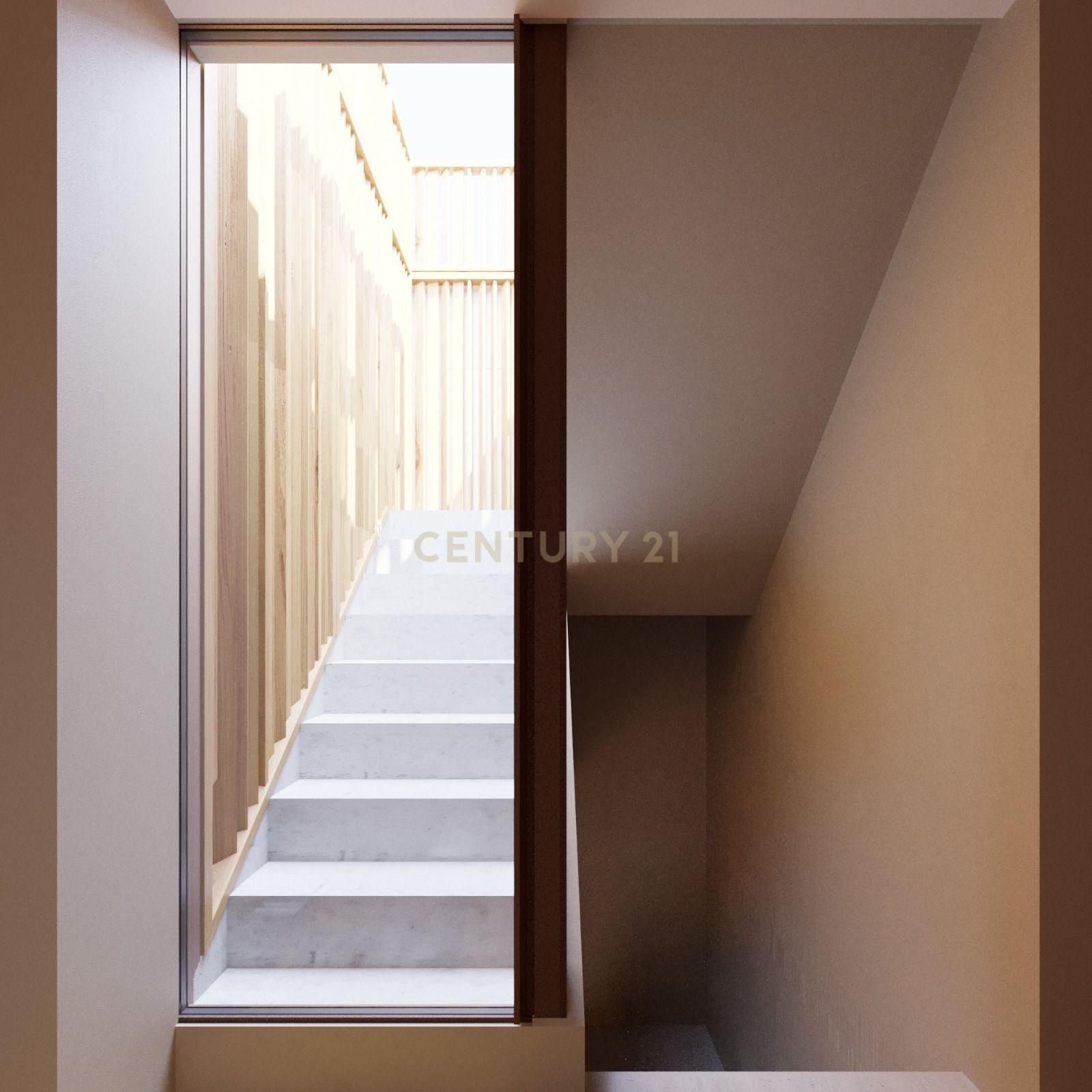 Moradia V4 em Miramar, a 50 metros da praia e do golf - Image 23