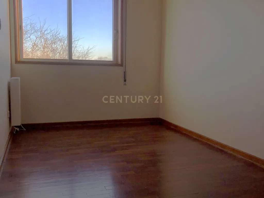 Apartamento T4 na Av. Vasco da Gama, Pinheiro Manso - Image 7