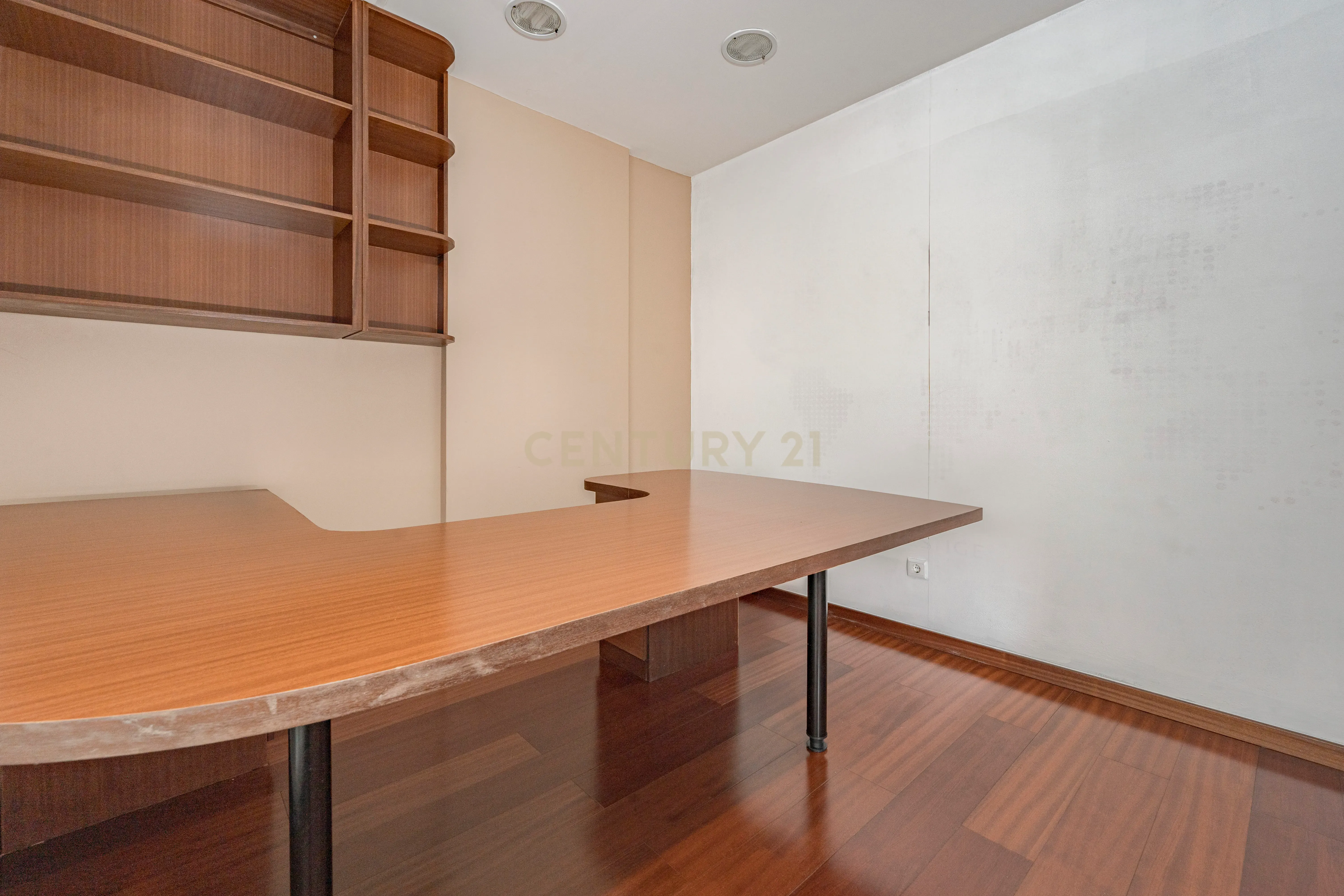 Loja/Escritório para Arrendamento em São Martinho, Funchal - Image 16