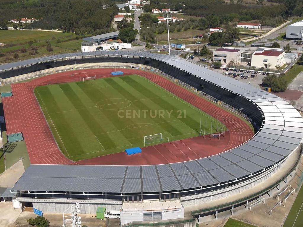 Moradia T5 completamente mobilada em Rio Maior (centro) - Image 33