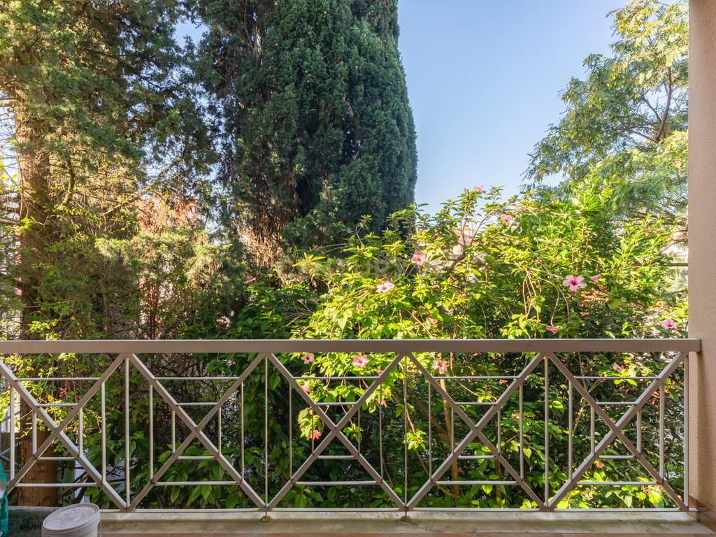Apartamento T2 em condomínio fechado Monte Estoril - Image 3