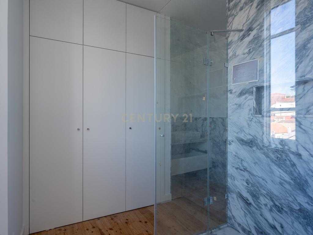 T3 Duplex Monte Estoril - Image 10
