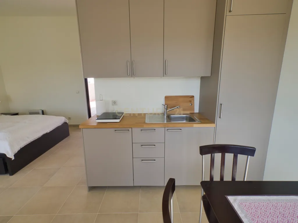 Herdade de 271 Hectares no Barlavento Algarvio, com moradia + 4 estudios, piscina, 9 barragens, 3 estufas. - Image 28