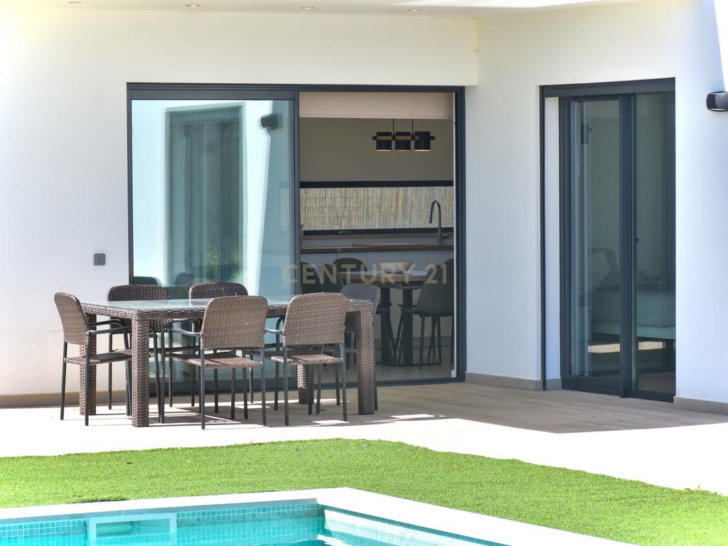 Luxo e Tranquilidade em Sagres: Uma Moradia Contemporânea à espera de ser sua! - Image 29