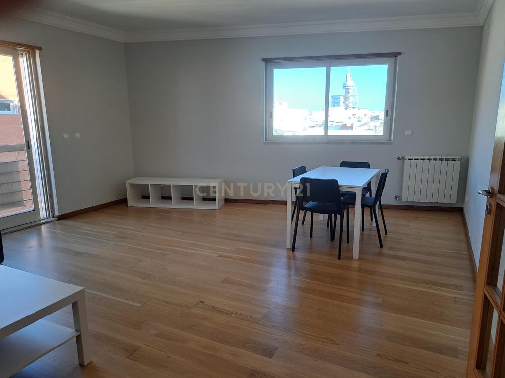 Apartamento T2 mobilado para Arrendar no Parque das Nações, Lisboa - Image 2