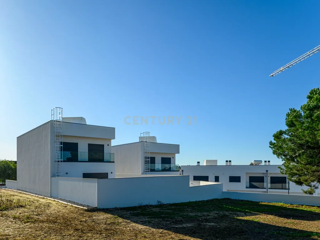 Condomínio Villas Mor || Moradia T4 - Segmento de Luxo || Aveiras de Cima || OBRA NOVA - Image 62
