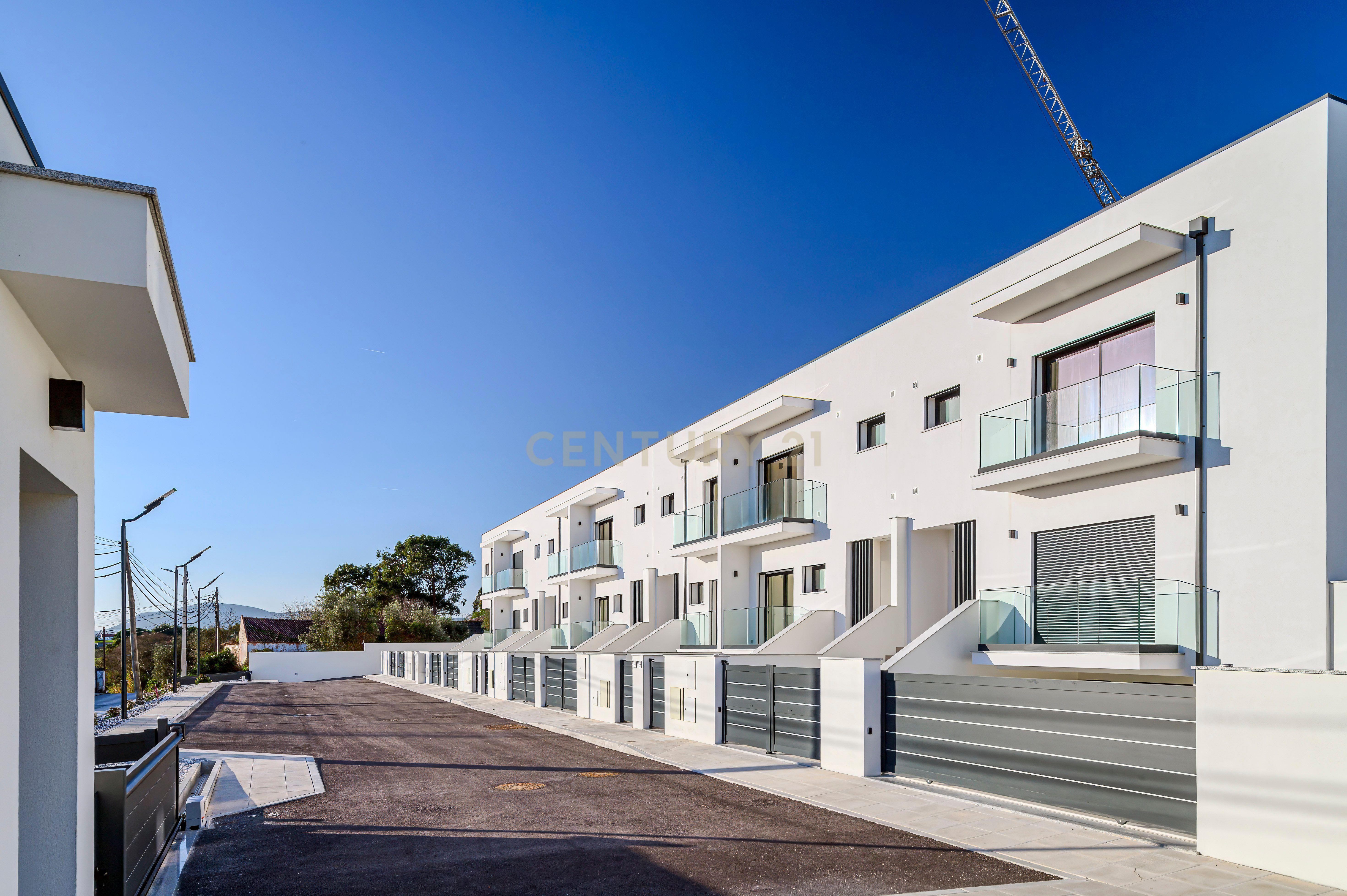Condomínio Villas Mor || Moradia T4 - Segmento de Luxo || Aveiras de Cima || OBRA NOVA - Image 60