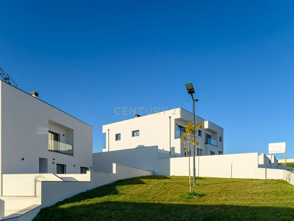 Condomínio Villas Mor || Moradia T4 - Segmento de Luxo || Aveiras de Cima || OBRA NOVA - Image 55