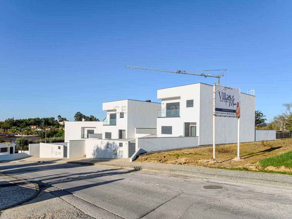 Condomínio Villas Mor || Moradia T4 - Segmento de Luxo || Aveiras de Cima || OBRA NOVA - Image 57
