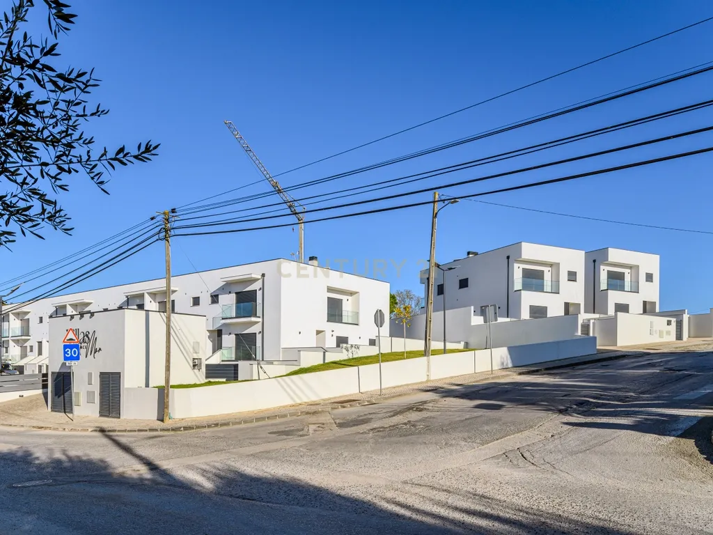 Condomínio Villas Mor || Moradia T4 - Segmento de Luxo || Aveiras de Cima || OBRA NOVA - Image 59