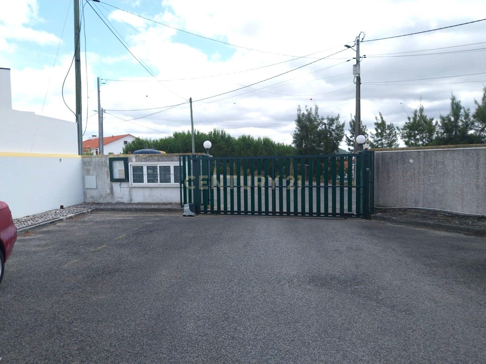Moradia T4 - Image 21