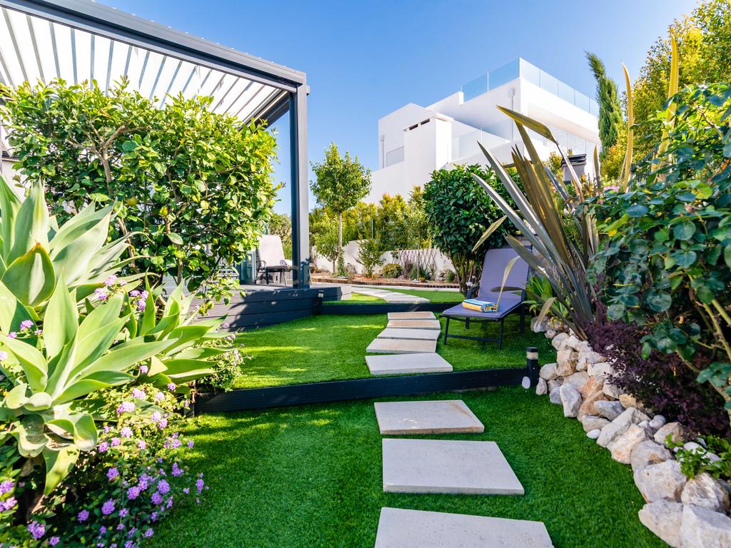 Moradia T3+2 | Sesimbra com Piscina, Jacuzzi, duas Pérgulas Bioclimáticas e muito mais. - Image 79