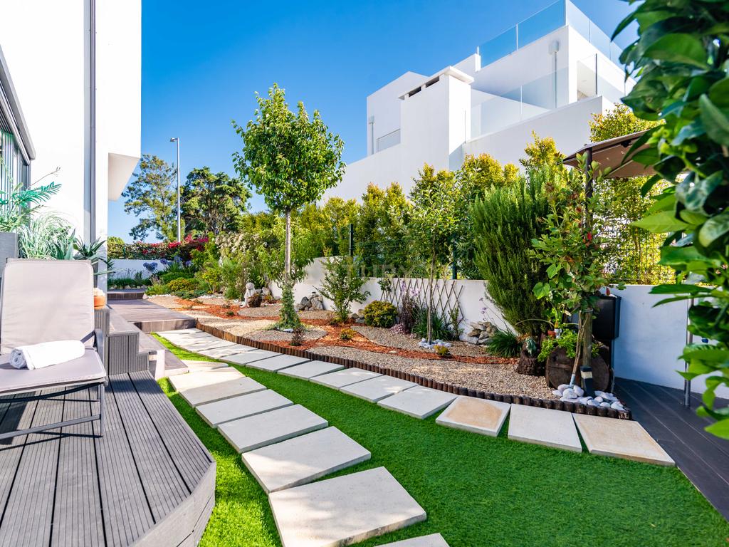 Moradia T3+2 | Sesimbra com Piscina, Jacuzzi, duas Pérgulas Bioclimáticas e muito mais. - Image 80
