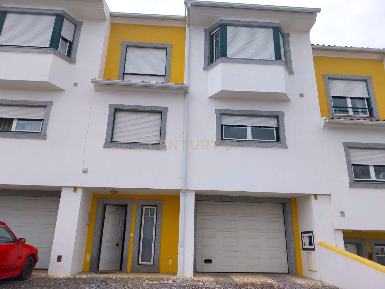 Moradia T4 - Image 3