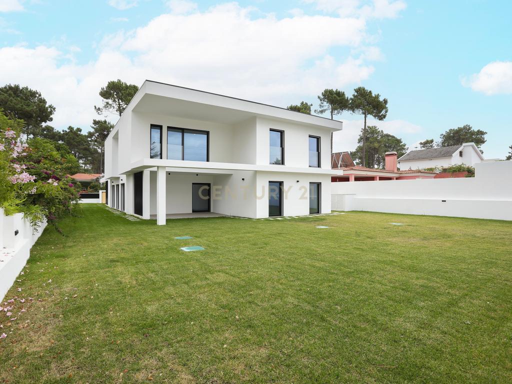 Moradia Luxo 4 Quartos na Verdizela - Image 13