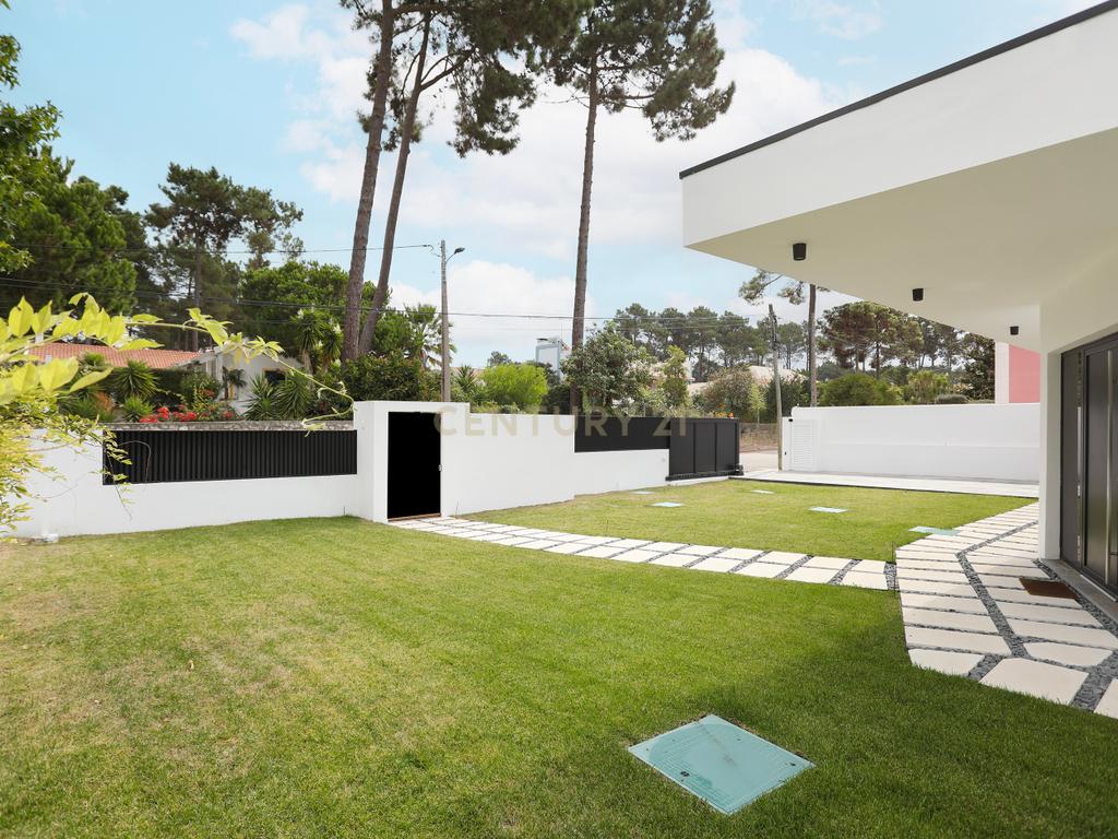 Moradia Luxo 4 Quartos na Verdizela - Image 4