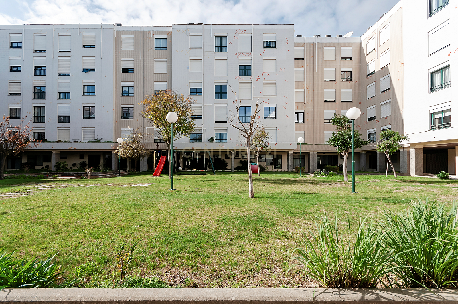 T3 em condomínio fechado, Parque Europa, Lumiar. - Image 45