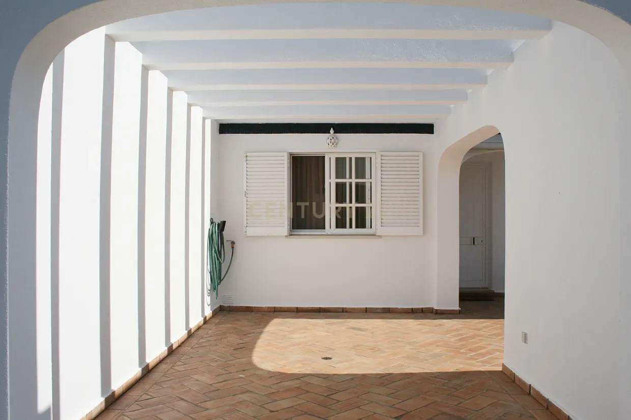 Arrendamento Moradia T3 Vilamoura - Image 3