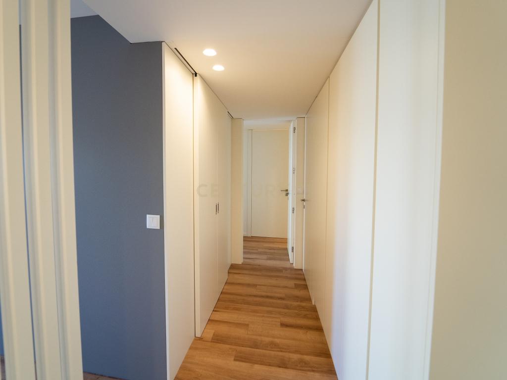 Apartamento T1 - Bonfim - Image 10