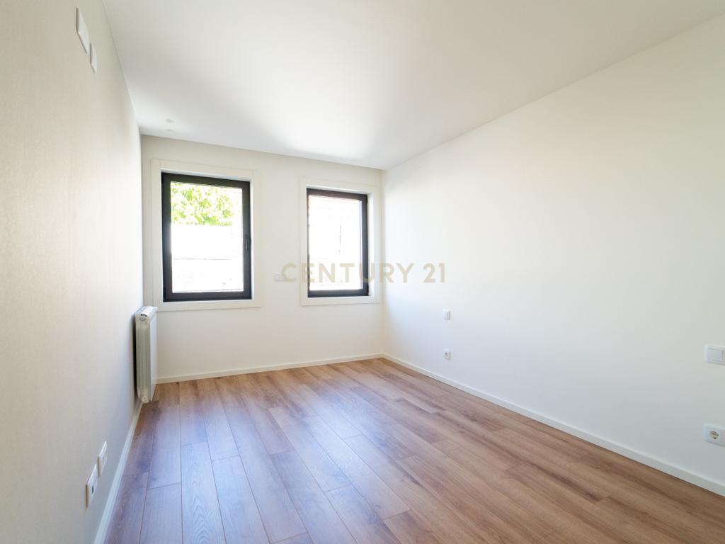 Apartamento T1 - Bonfim - Image 14