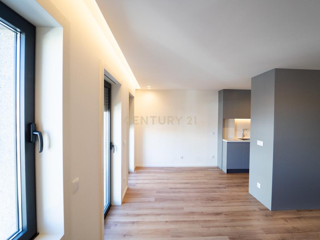 Apartamento T1 - Bonfim - Image 42