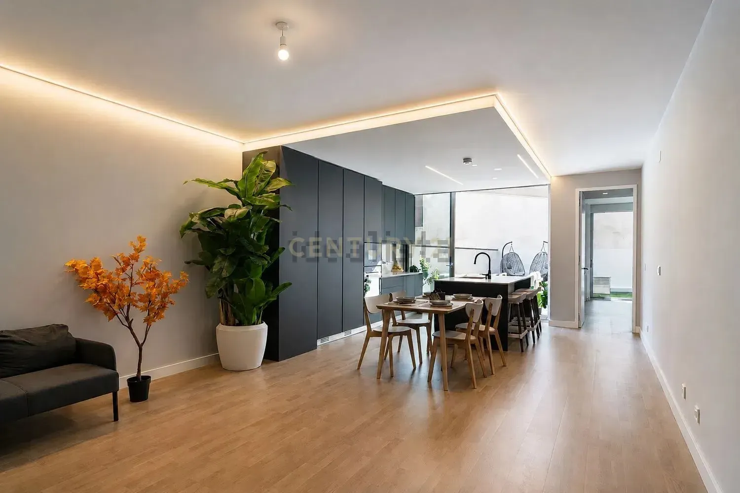 Fotografia 2 de T2 de Luxo com 150 m², Estacionamento, Terraço e Jardim Privativo, nas Avenidas Novas