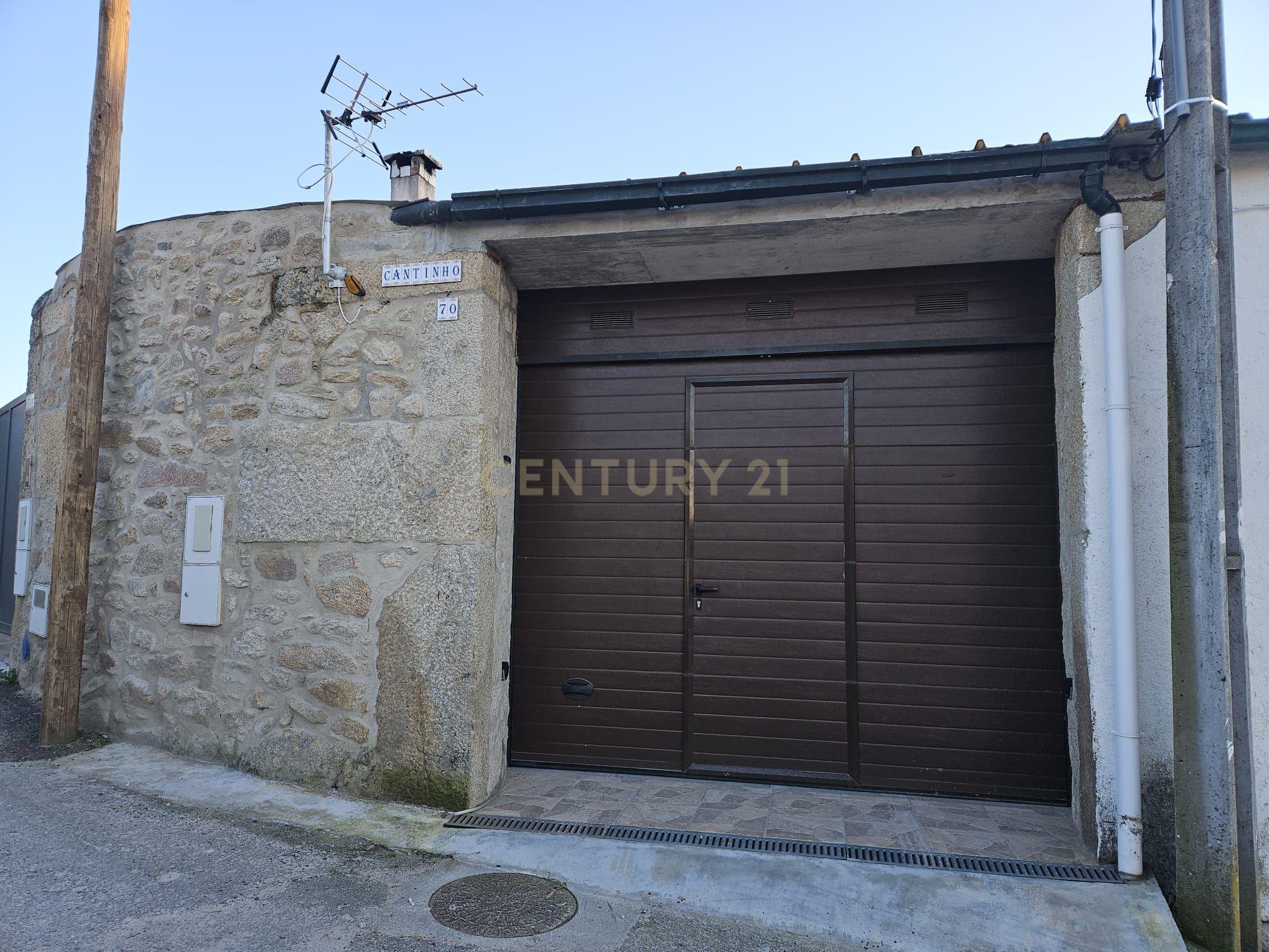 Garagem / Arrecadação com 100m2 - A Oportunidade que Transforma Ideias em Realidade - Image 1