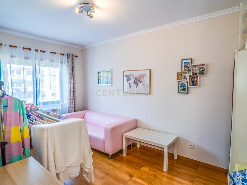 Apartamento T3 com elevador e garagem fechada em Cidade Nova, Caldas da Rainha! - Image 16