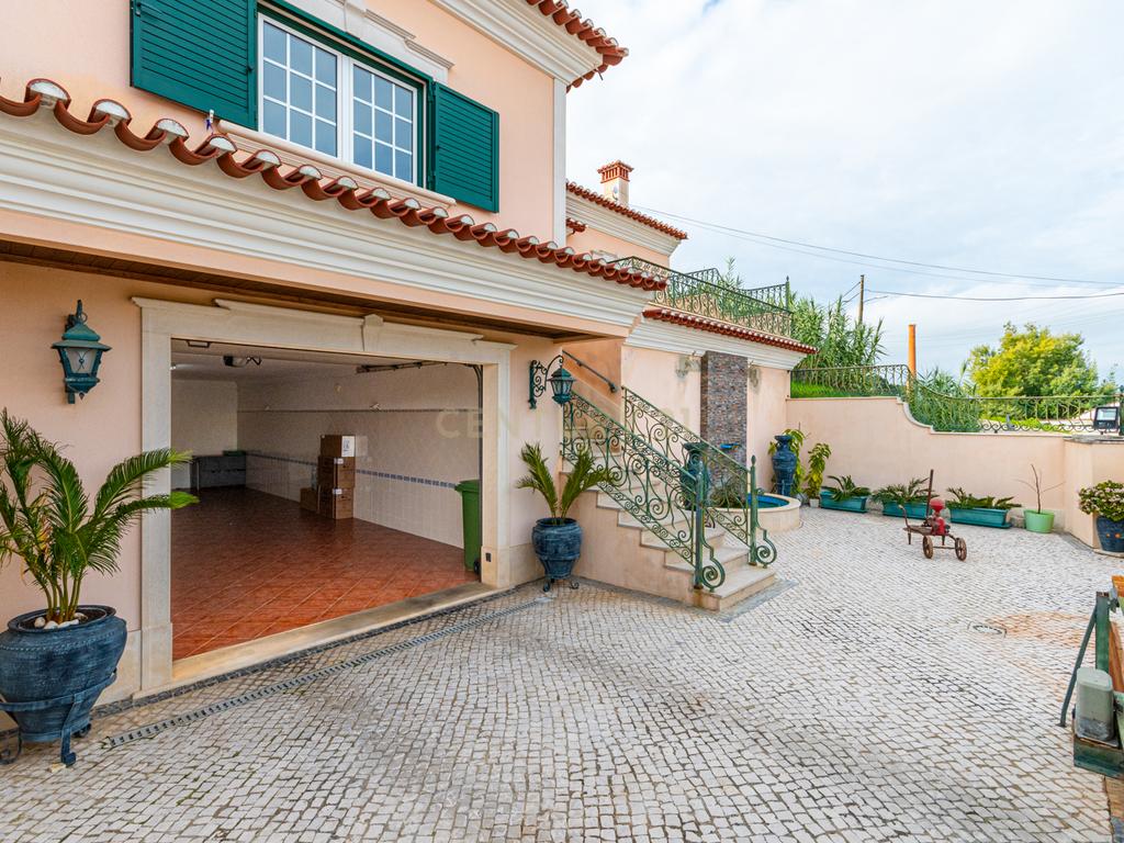 MORADIA T4 - SANTARÉM - Conforto, Elegância e Funcionalidade - Image 69