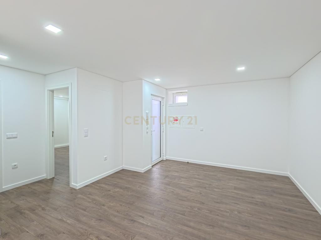 Apartamento Novo em Viseu com Vista para a Cidade - Image 7