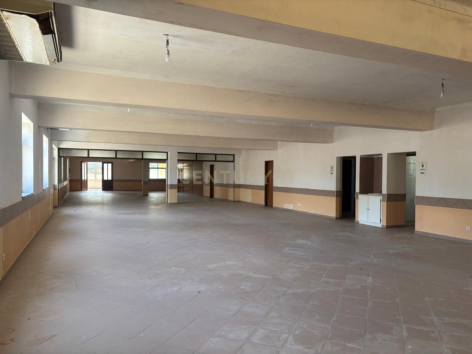 Fotografia 9 de Oportunidade de Investimento Comercial às Portas de Fátima!