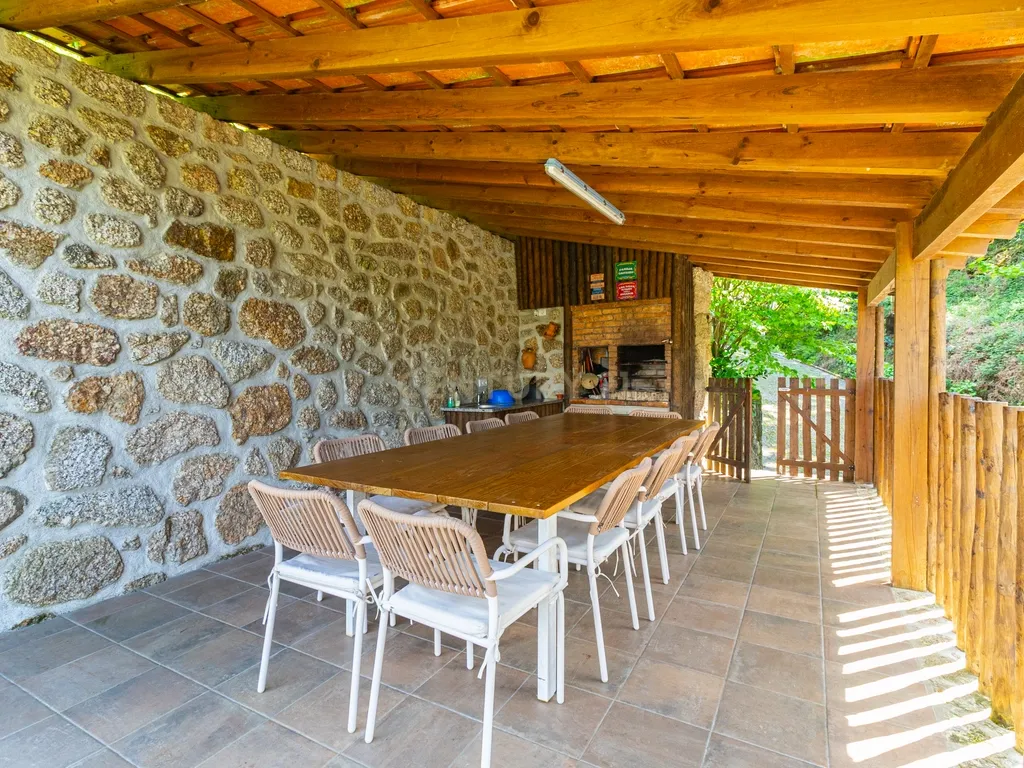 Um Refúgio no Gerês com 2 casas junto ao Rio - Image 14