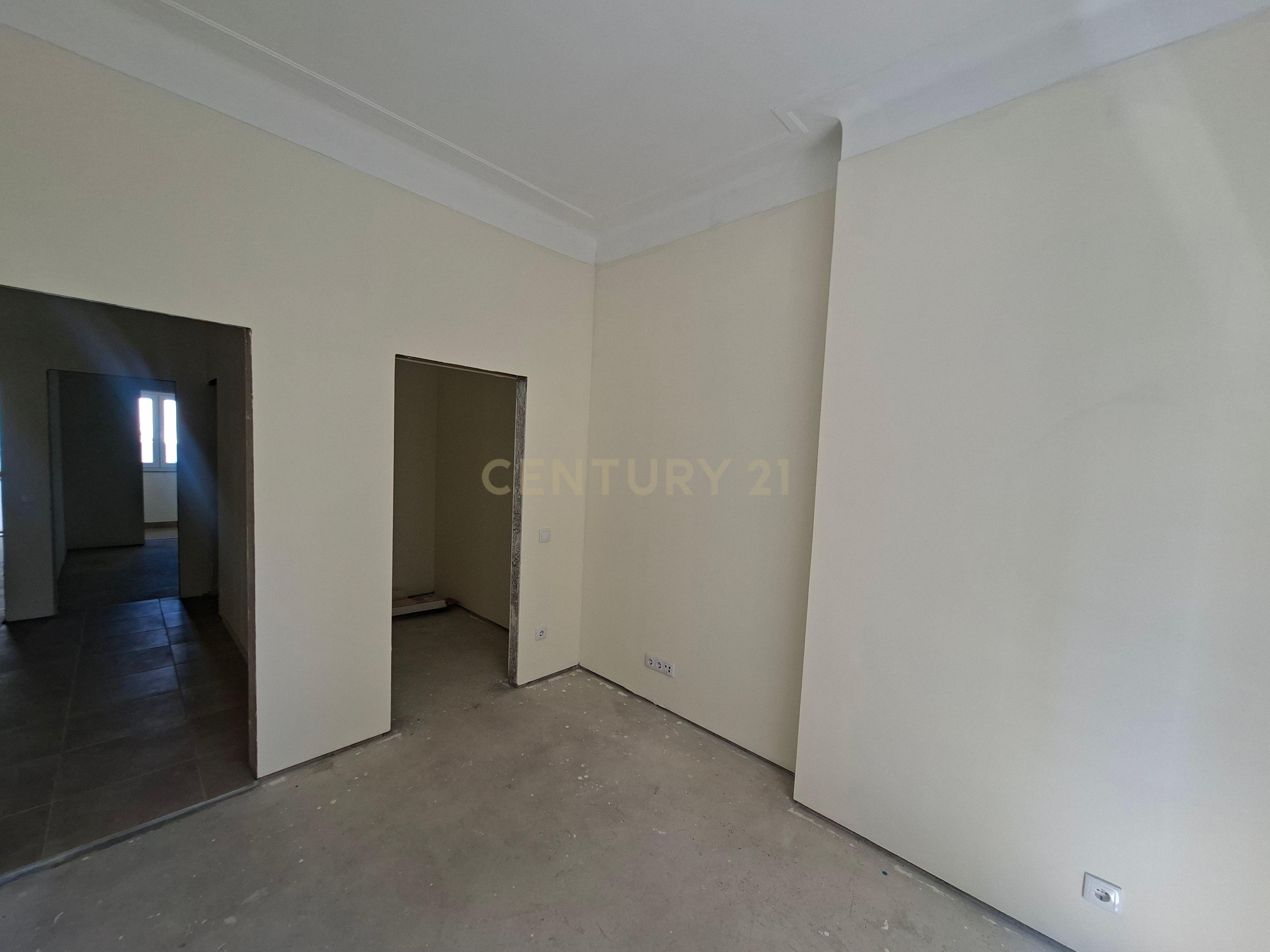Fotografia 6 de Andar Moradia T3 a venda na melhor zona central de Vila Nova de Gaia
