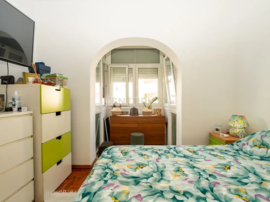 Apartamento T2 na Povoa de Santo Adrião com Excelente Localização e Conforto - Image 12