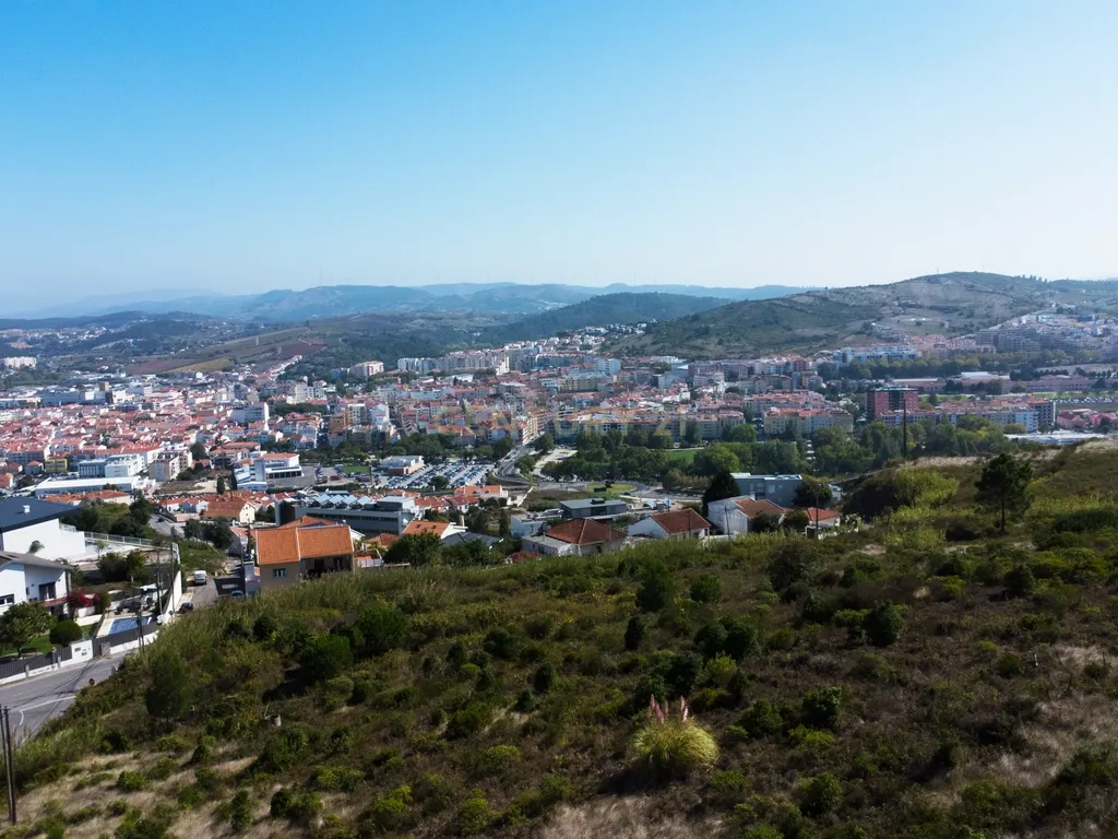 🏗️ Terreno Urbanizável com Viabilidade para 17 Moradias – Varatojo, Torres Vedras - Image 5