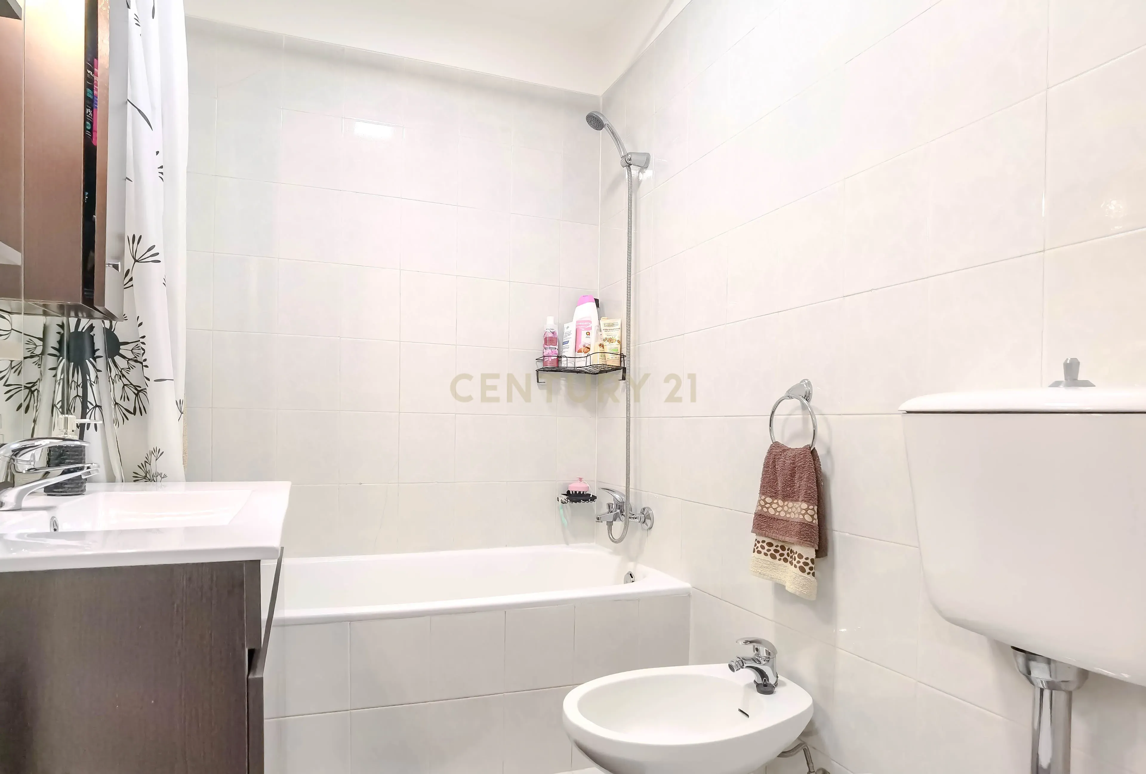 Apartamento Renovado T3 em Gondomar - Image 2