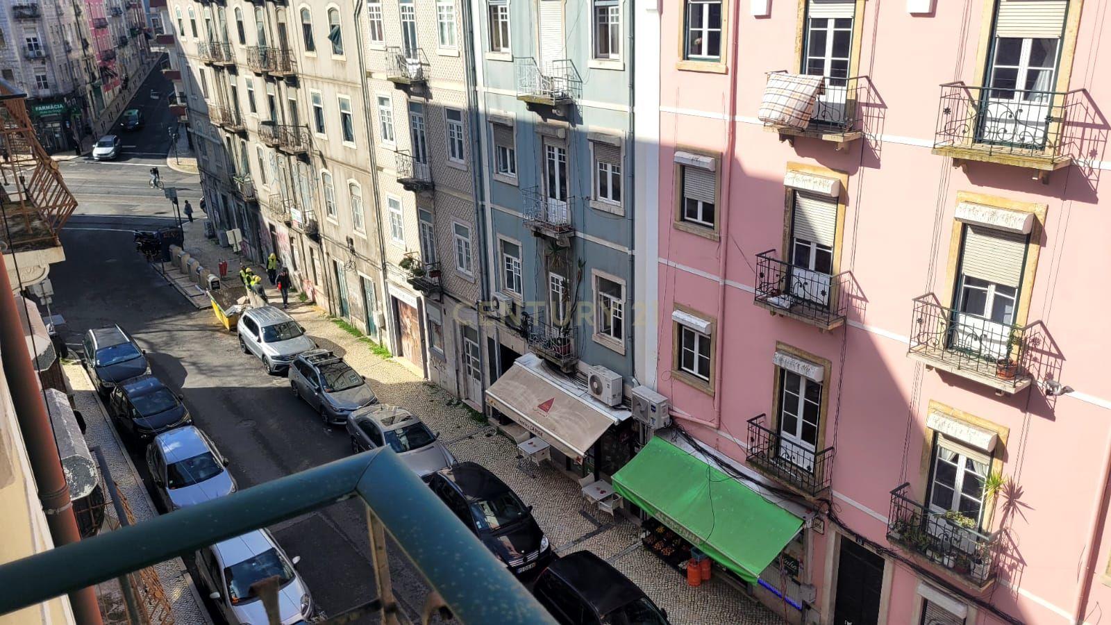 Apartamento T2 com 83 m² - Image 10