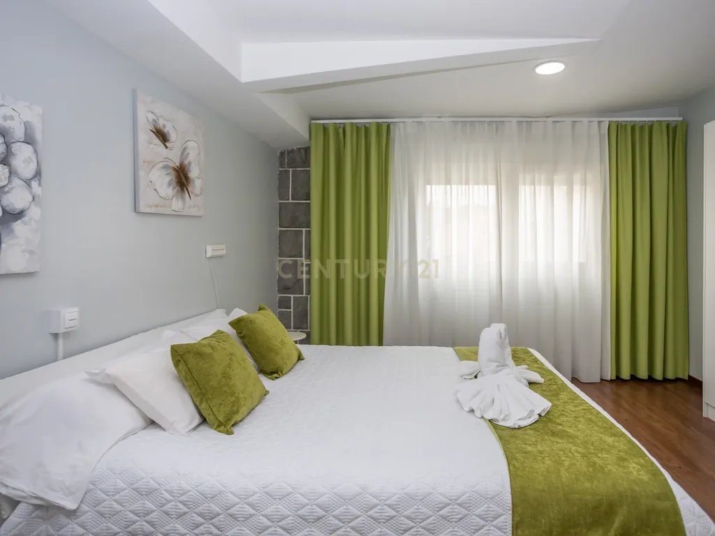 Fantástica Moradia Versátil com Piscina e Jardim, junto a serra da Arrábida – Setúbal - Image 53