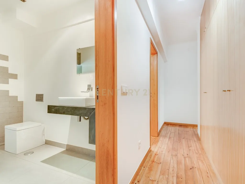 Apartamento T3 | 125 m² | Praça Pasteur – Lisboa - Image 14