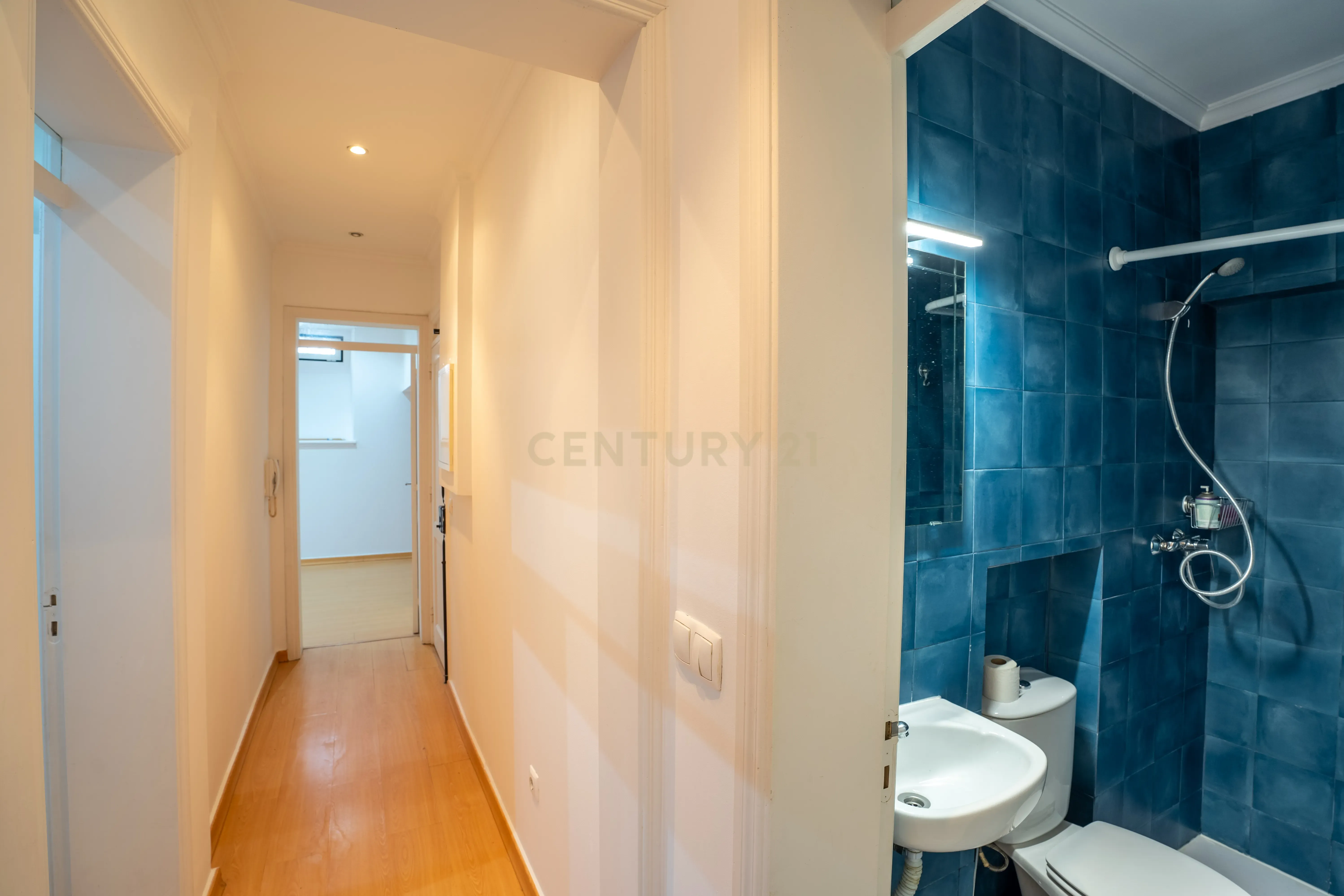 Fotografia 7 de T2 em Campo de Ourique com Pátio de 23m²