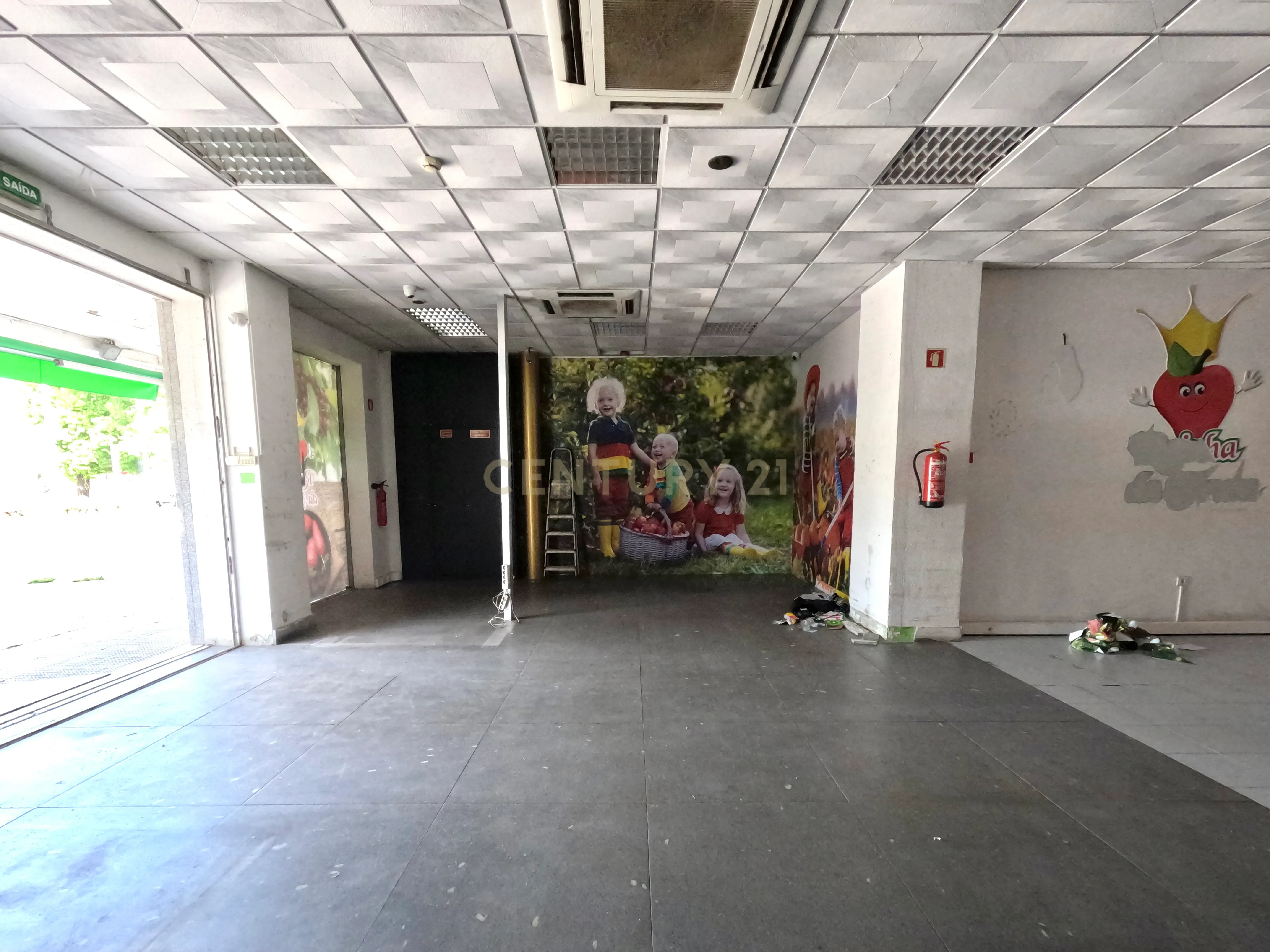 Loja para Arrendamento – 150 m² - Image 18
