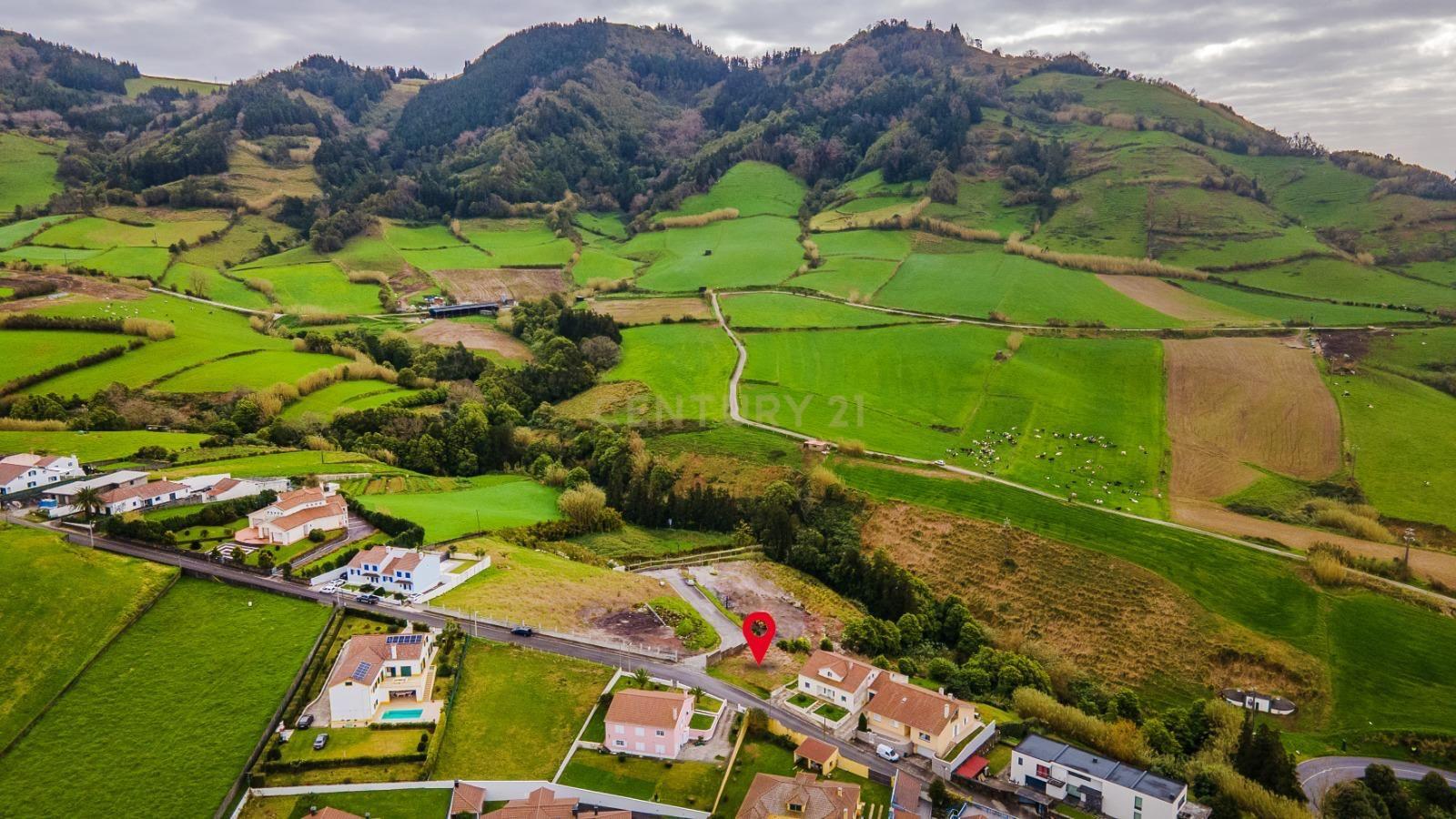 Fotografia 10 de TERRENO ÚNICO COM VISTA MAR E PROJETO APROVADO | LOMBA DO ALCAIDE – POVOAÇÃO