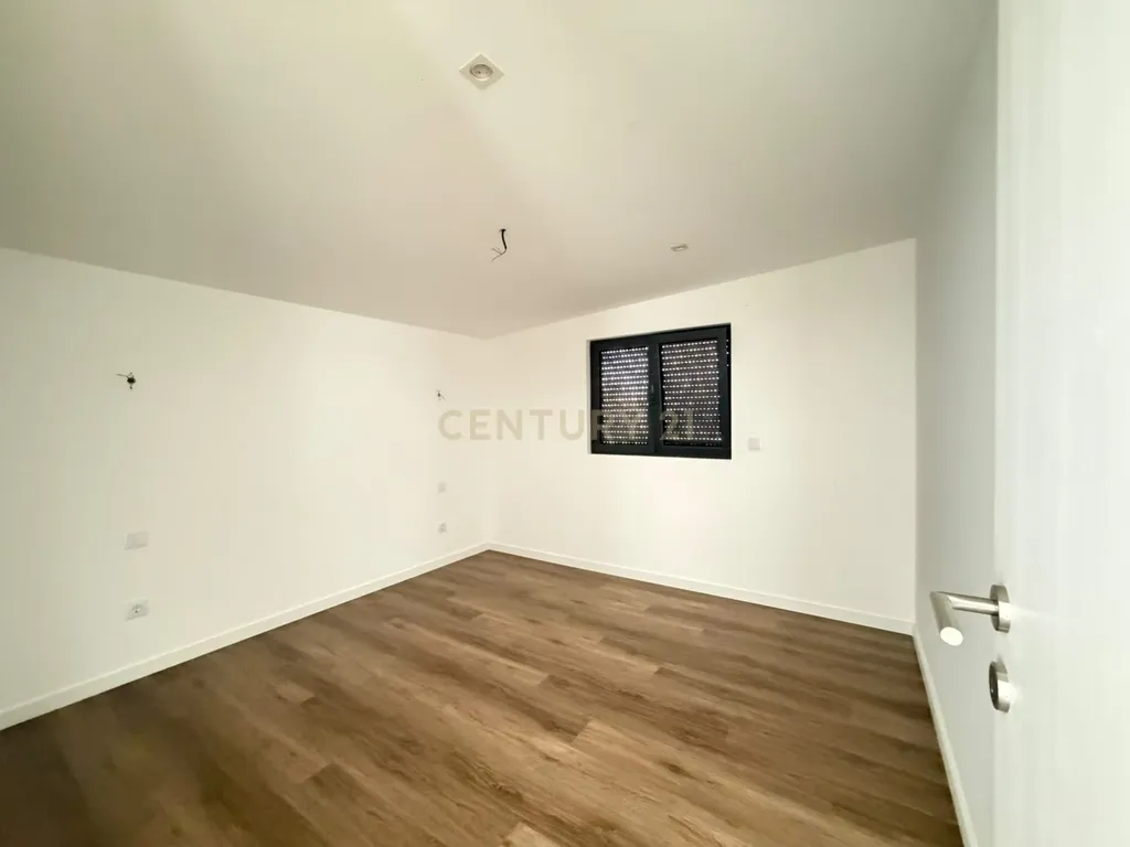 Prédio com Comércio, Habitação T3 e T1 Novo | Pombal - Image 15
