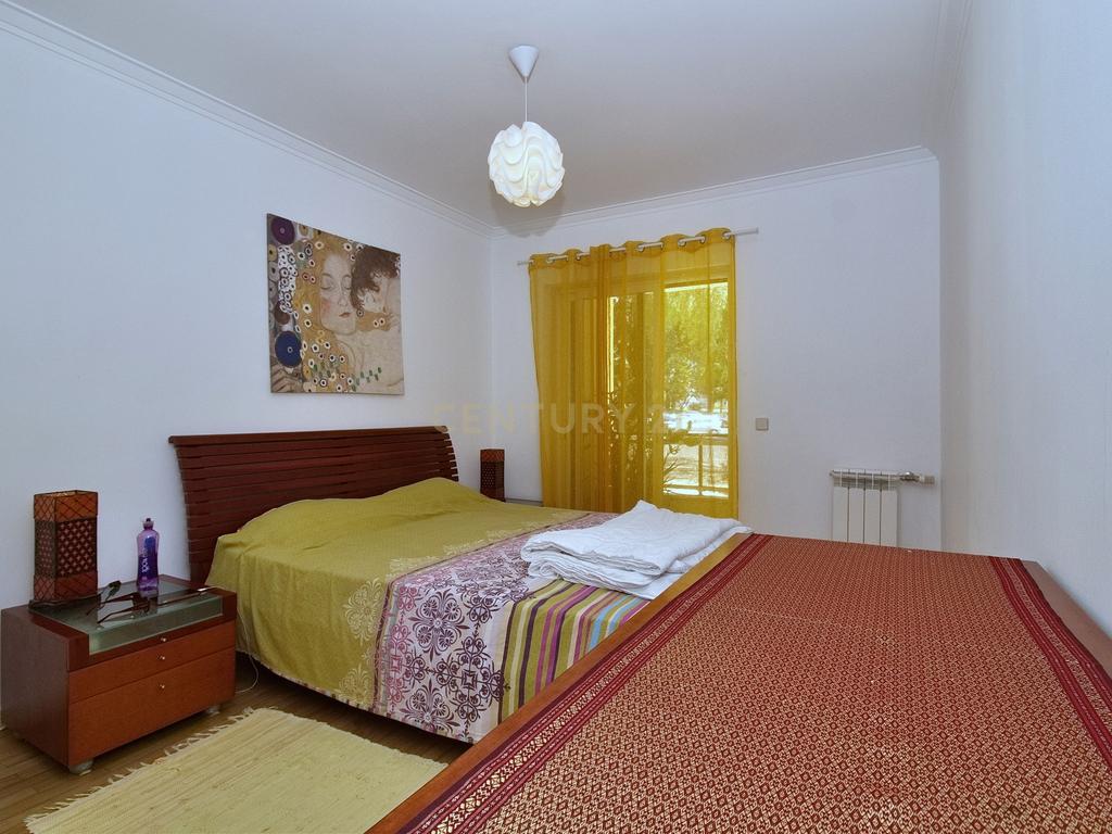 T2 Parede (Buzano) com terraço para arrendar mobilado. - Image 12