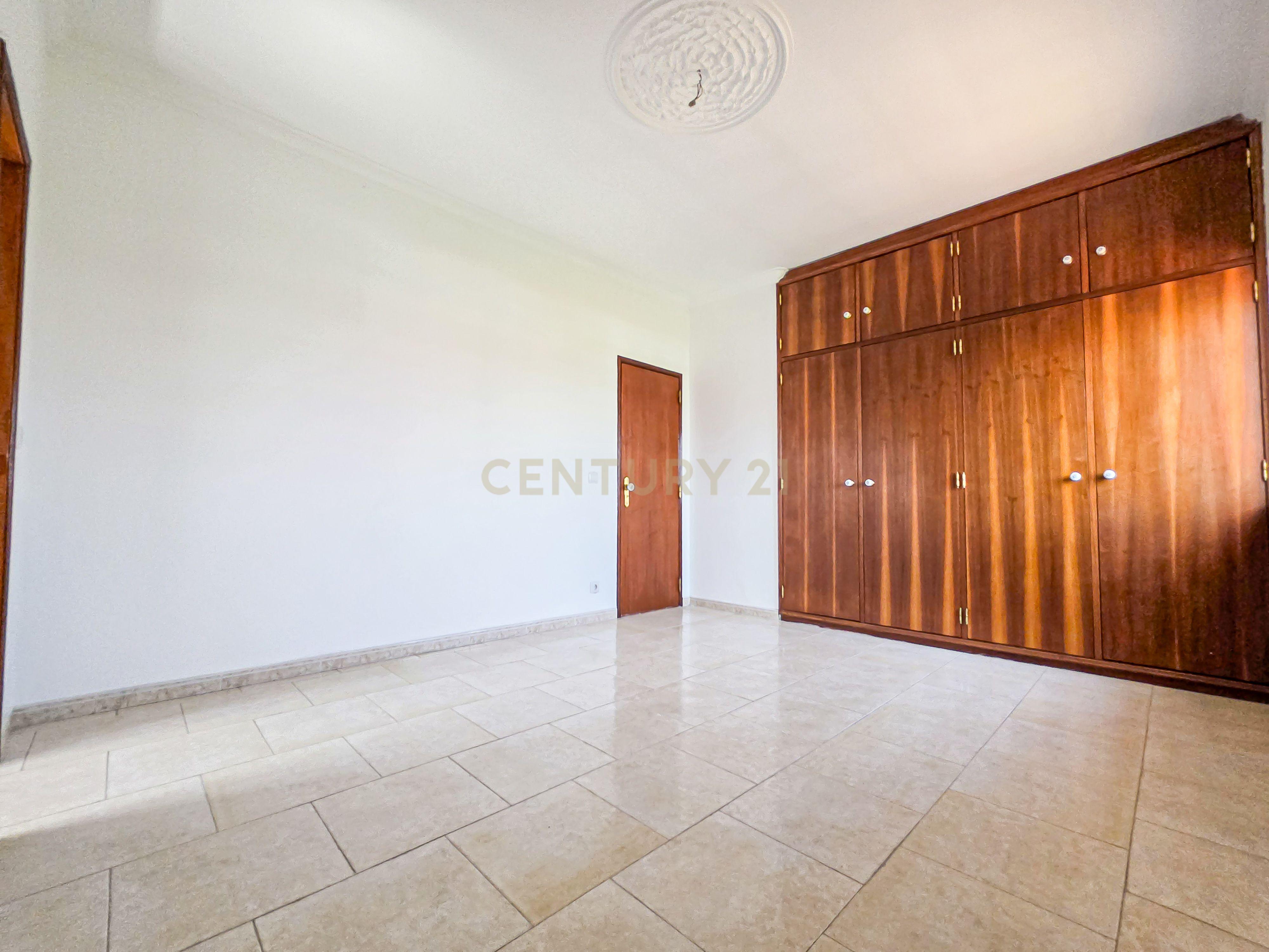 Moradia T3 à venda em Fernão Ferro, Seixal — foto 35