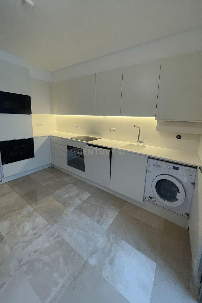 Fotografia 7 de Apartamento T1 Renovado para Arrendar na Estefânia, Lisboa