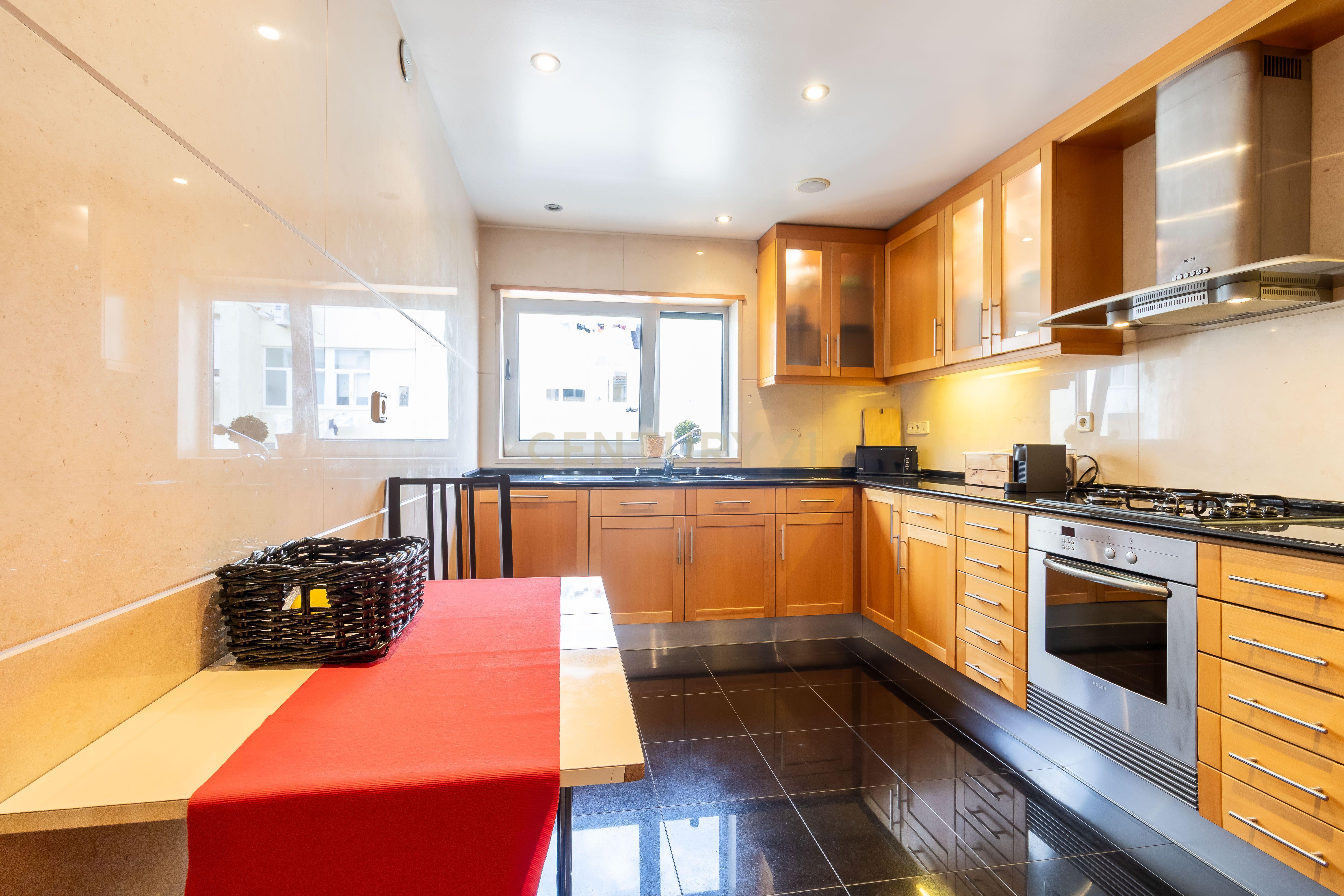 Fotografia 8 de Apartamento com áreas de T3 | Sala de 40 m² | Garagem | Avenidas Novas