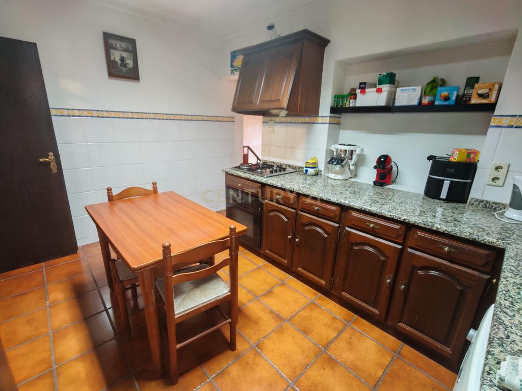 Fantástica Moradia T3 Salgueiro Campo, Castelo Branco - Image 16