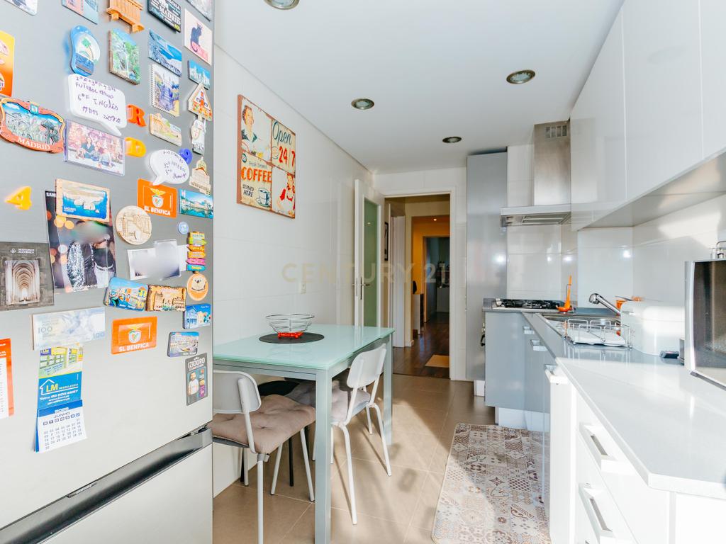 Apartamento T3 com 100,5 m² em Alfornelos com Arrecadação no piso -1 - Image 4