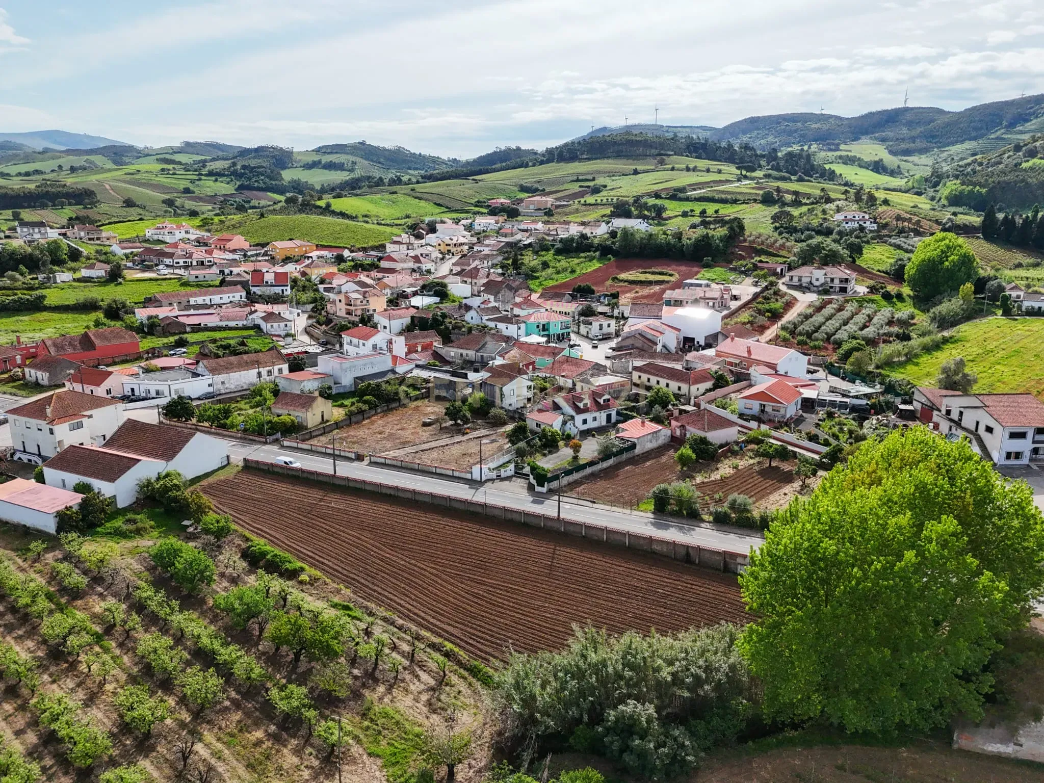 Fotografia 8 de Terreno com 2150 metros na Aldeia Grande, Maxial